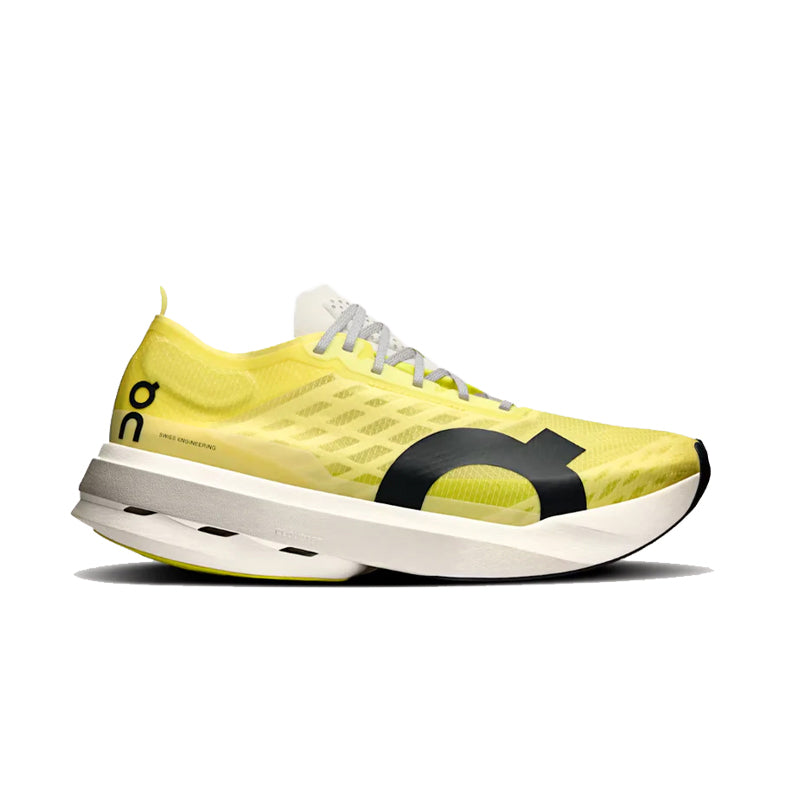 On Cloudboom Strike - Mens