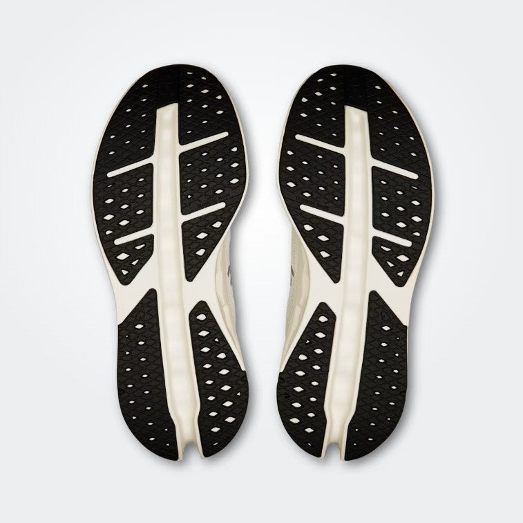On Cloudsurfer Max - Womens
