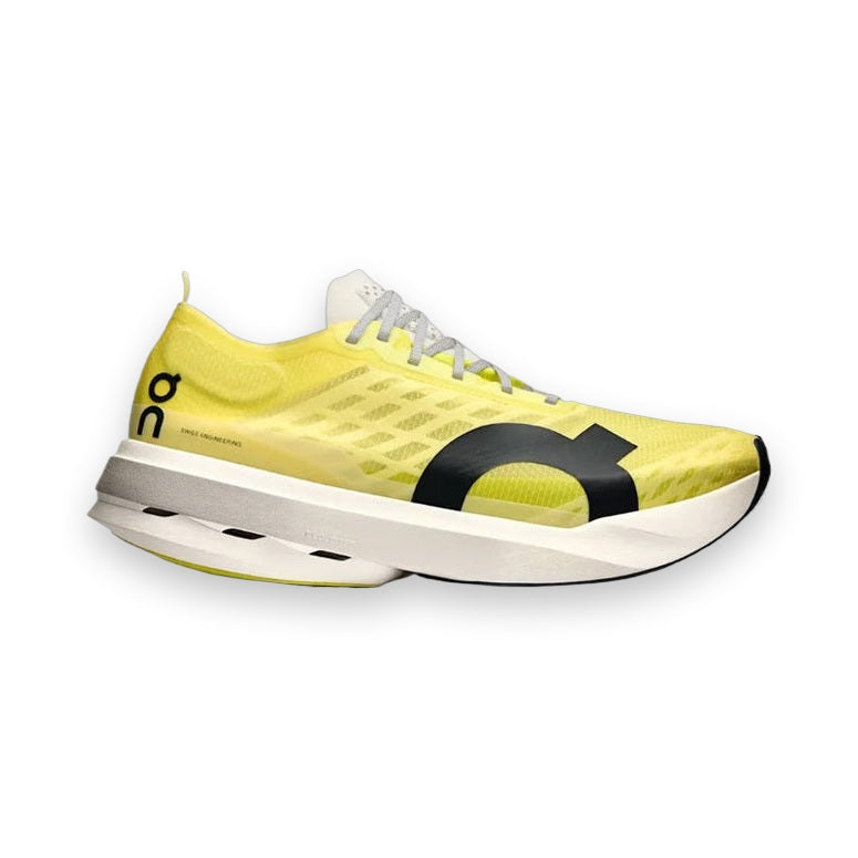 On Cloudboom Strike - Mens