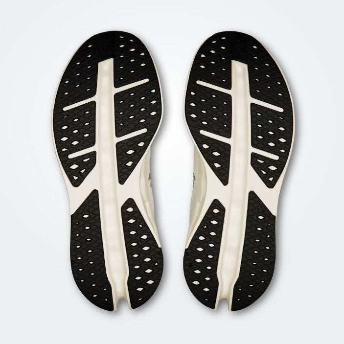 On Cloudsurfer Max - Womens